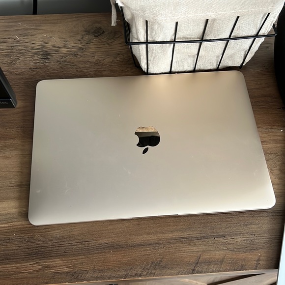 Apple | Computers, Laptops & Parts | Macbook Retina 2 Inch 217